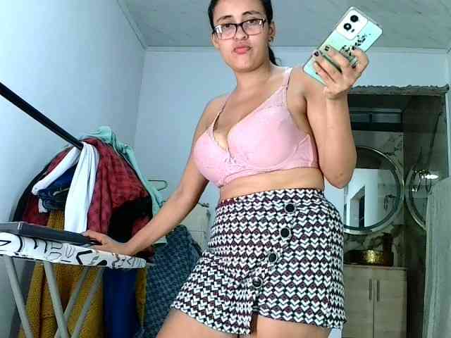 aisha5 webcam
