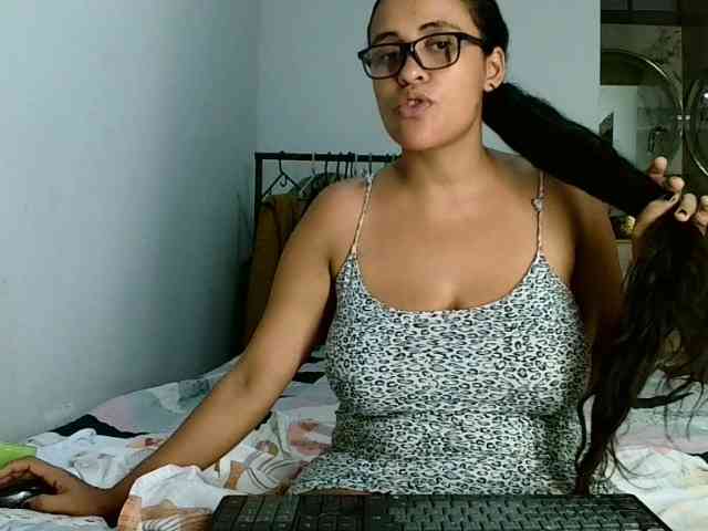 aisha5 webcam