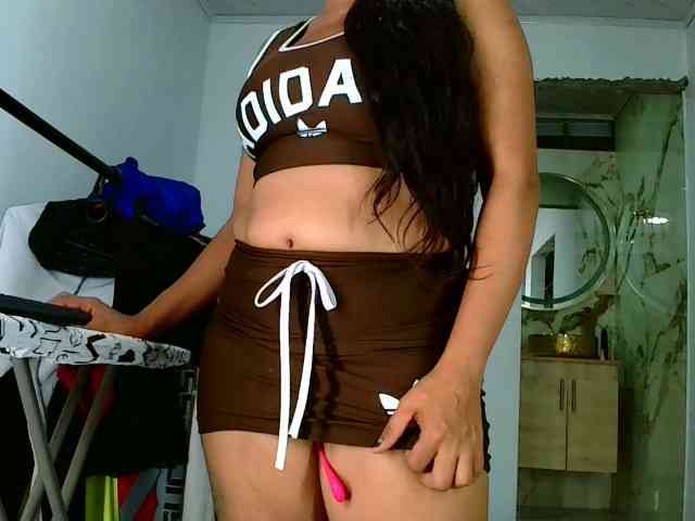 aisha5 webcam