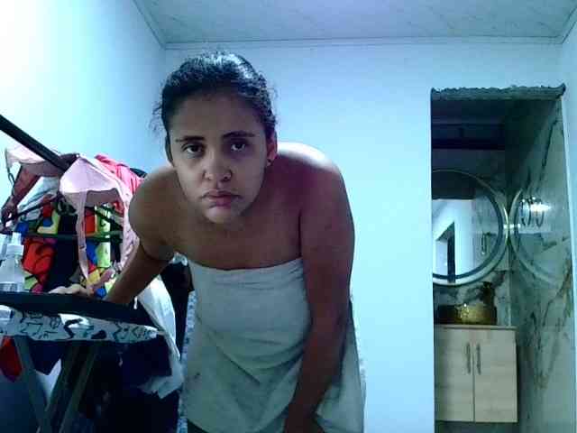 aisha5 webcam