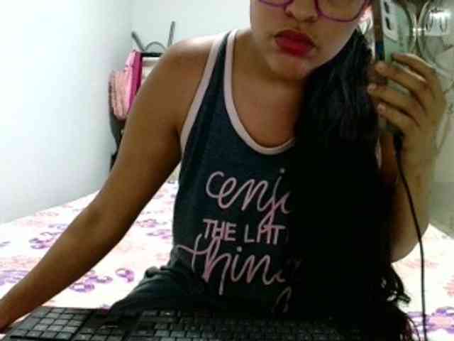 aisha5 webcam