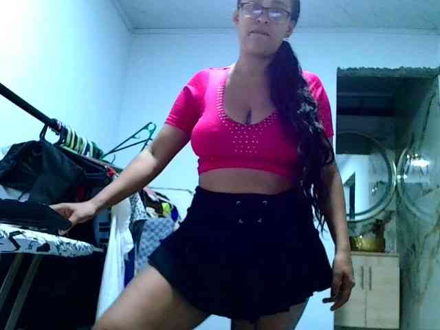 aisha5 webcam