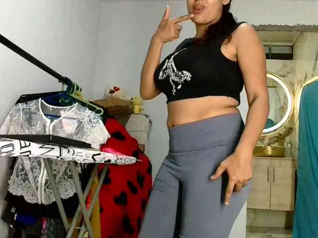 aisha5 webcam
