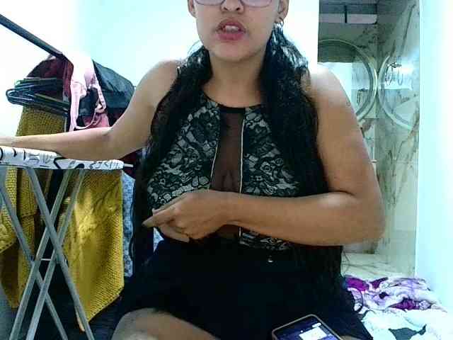 aisha5 webcam