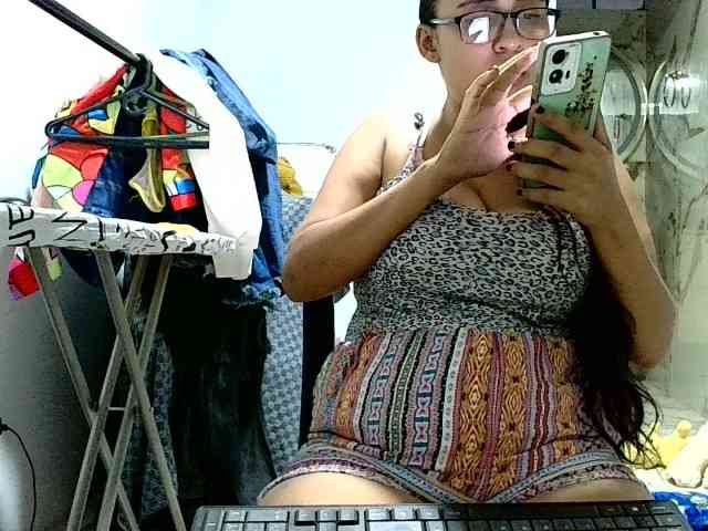 aisha5 webcam