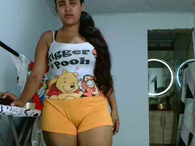 aisha5 webcam