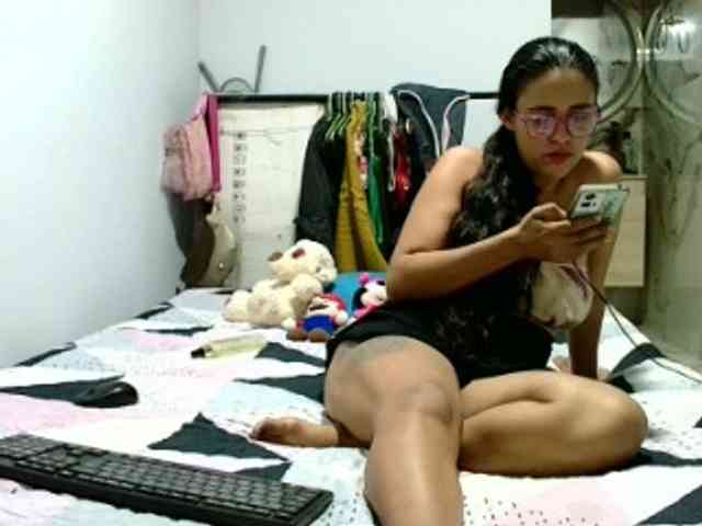 aisha5 webcam