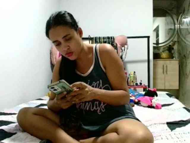 aisha5 webcam