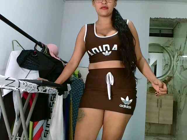 aisha5 webcam