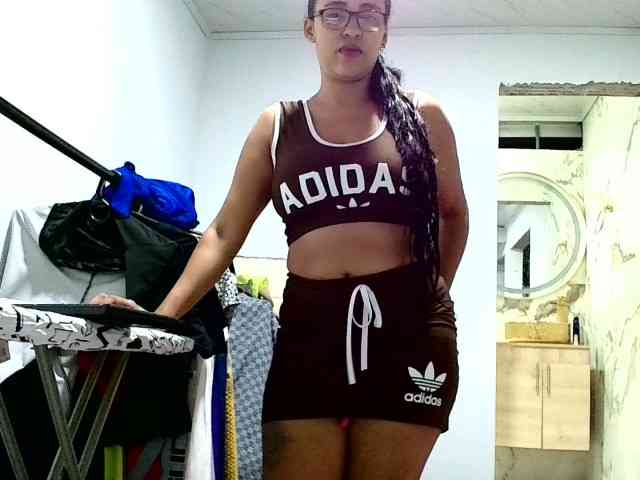 aisha5 webcam