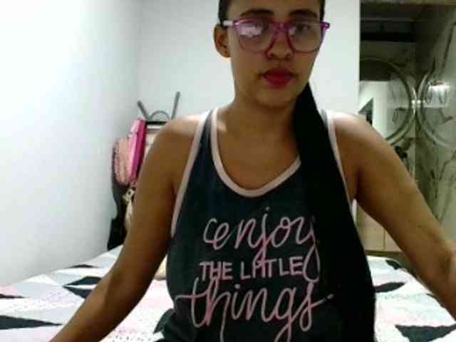 aisha5 webcam