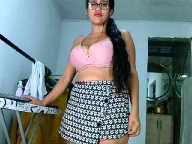 aisha5 webcam