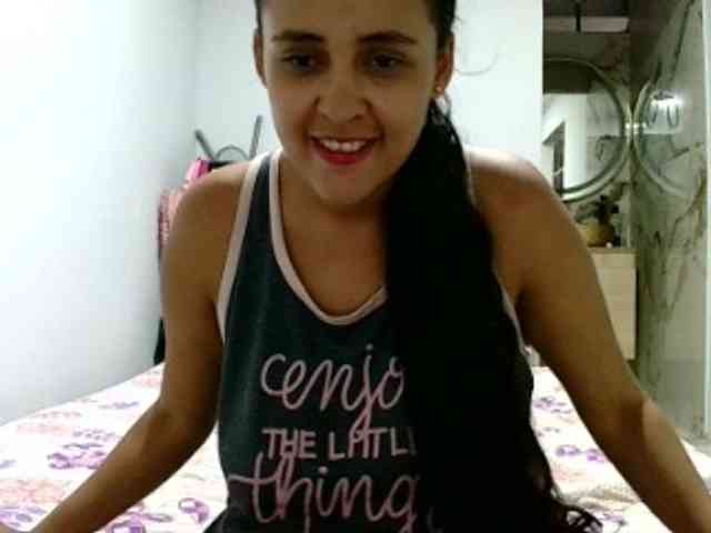 aisha5 webcam