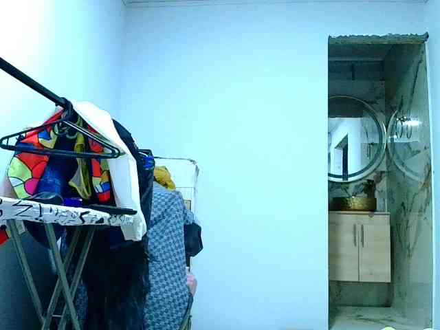 aisha5 webcam