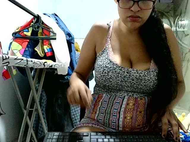 aisha5 webcam