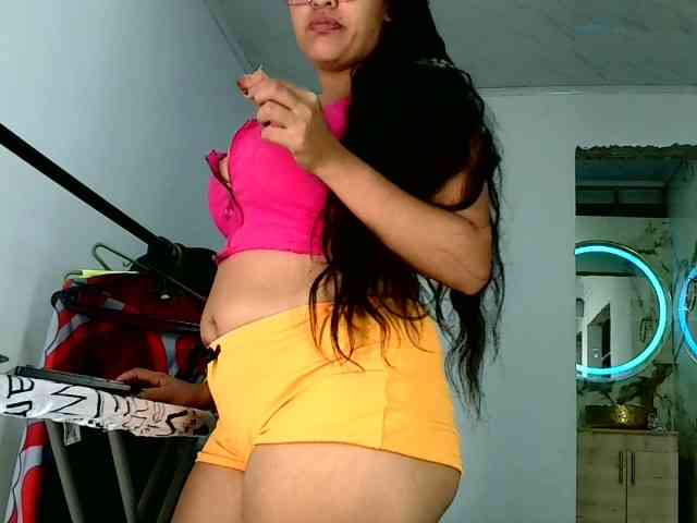 aisha5 webcam
