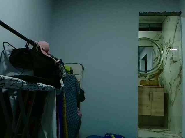 aisha5 webcam