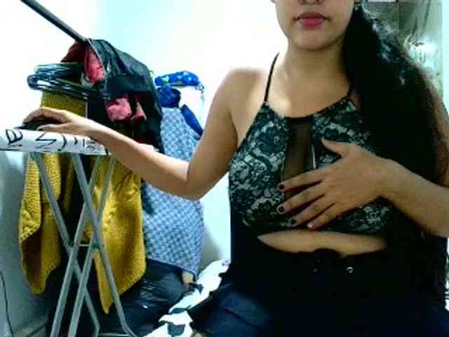 aisha5 webcam