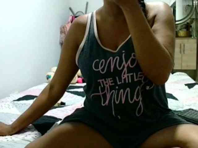 aisha5 webcam