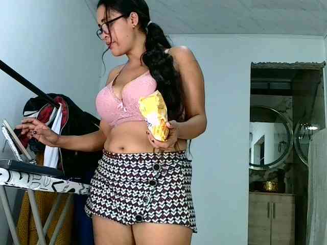 aisha5 webcam