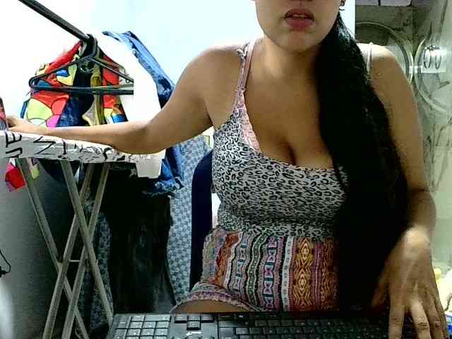 aisha5 webcam
