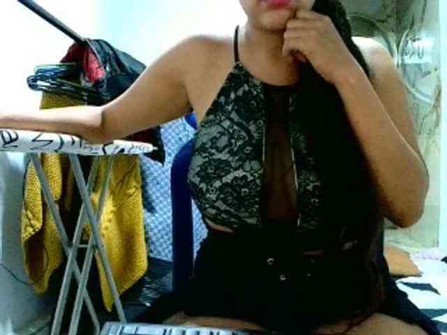 aisha5 webcam