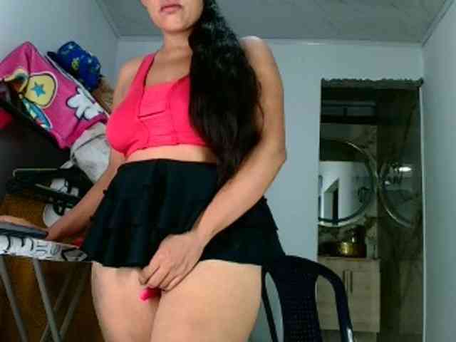 aisha5 webcam