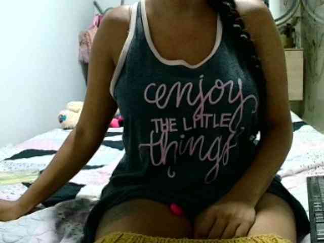 aisha5 webcam
