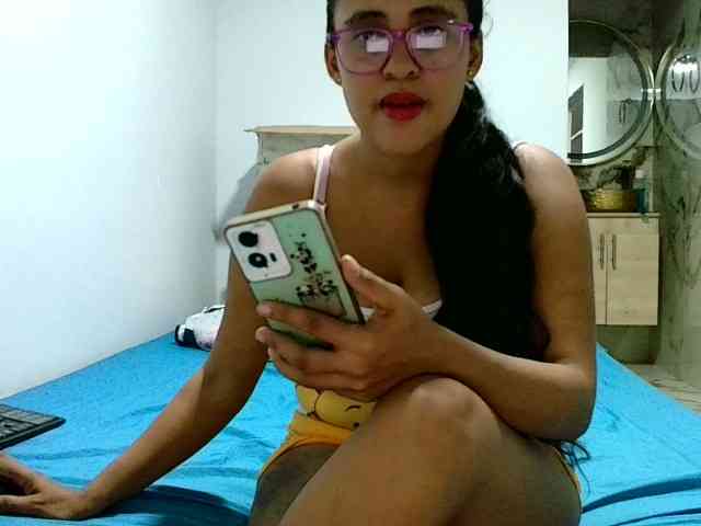 aisha5 webcam