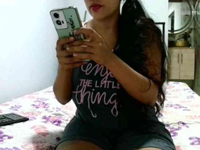 aisha5 webcam