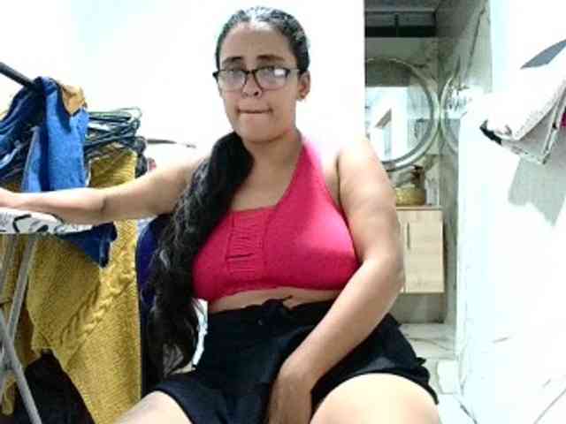 aisha5 webcam