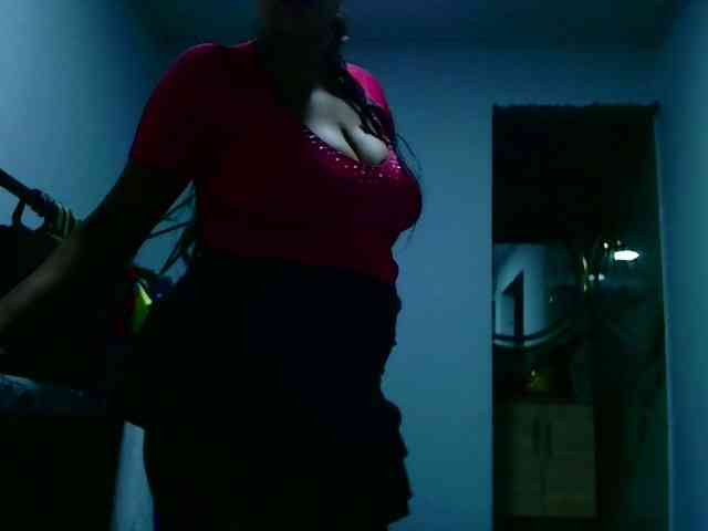 aisha5 webcam
