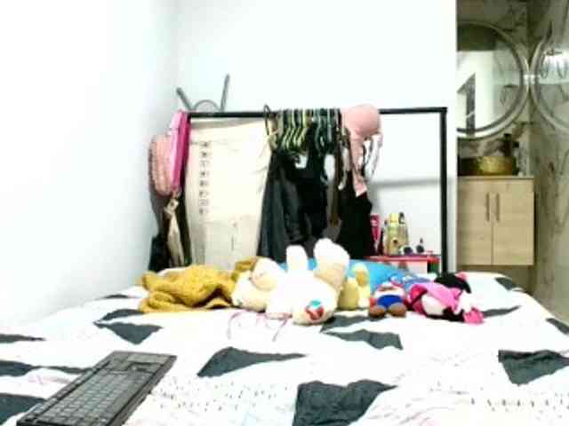 aisha5 webcam
