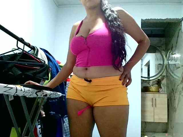 aisha5 webcam