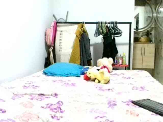 aisha5 webcam