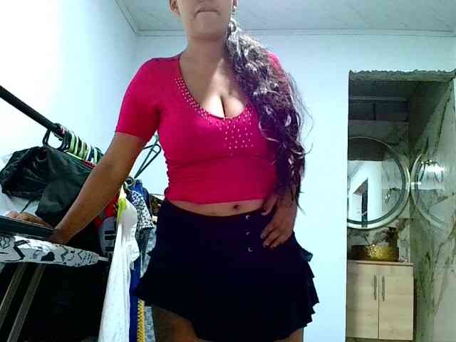 aisha5 webcam