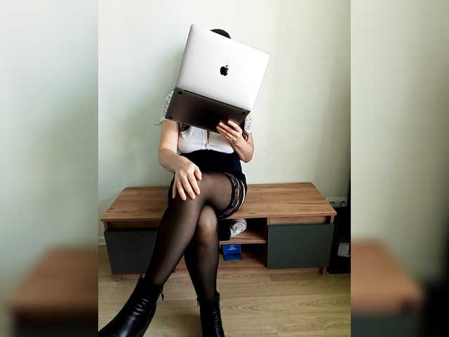 Model555 live cam on BongaCams