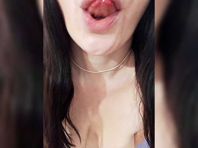 Model555 live cam on BongaCams