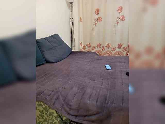 Model555's webcam live show