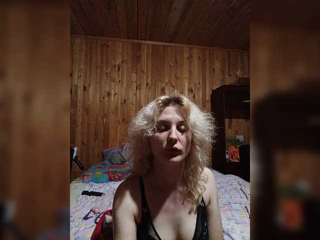 Chipitoli666 live cam on BongaCams