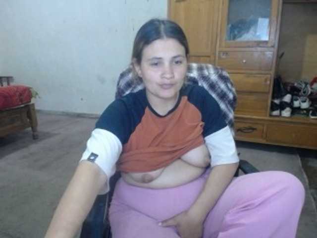 katherinedav live cam preview