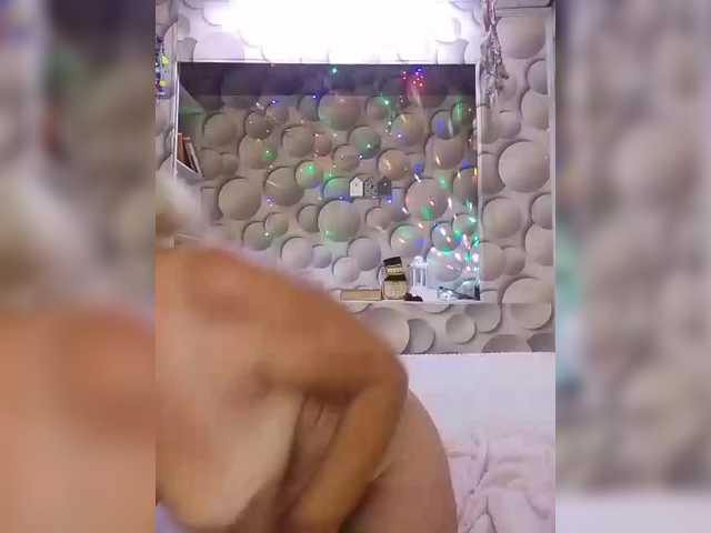 LizSage live webcam show