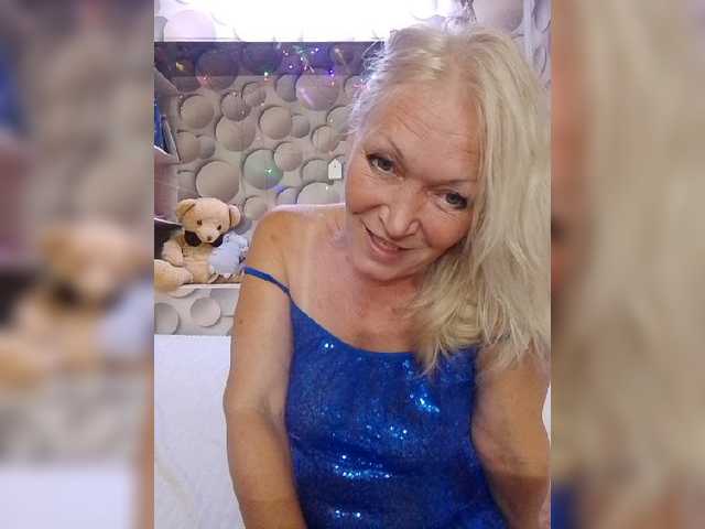 LizSage live cam on BongaCams
