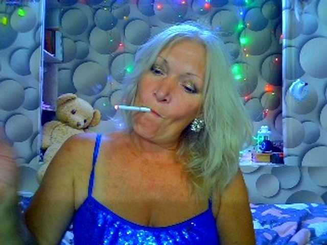 LizSage live cam on BongaCams