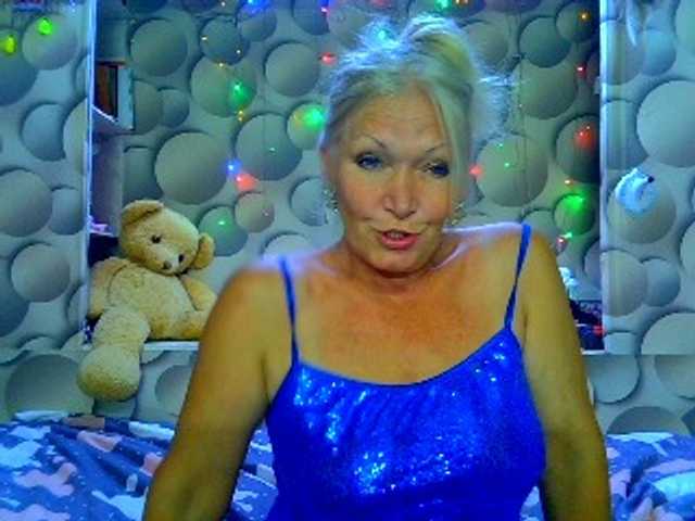 LizSage live cam on BongaCams