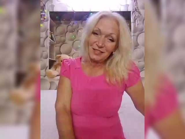 LizSage live webcam show