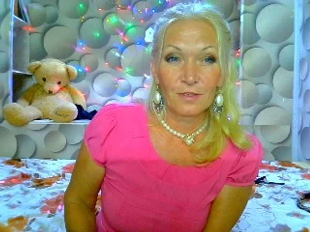 LizSage live webcam show