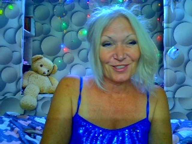 LizSage live cam on BongaCams