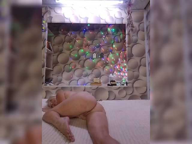 LizSage live webcam show