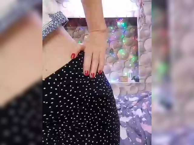 LizSage live cam on BongaCams